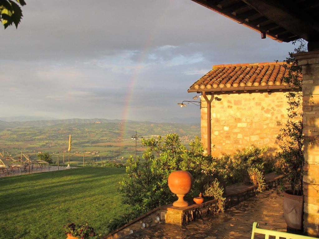 La Palazzetta Del Vescovo Guest House Fratta Todina Luaran gambar